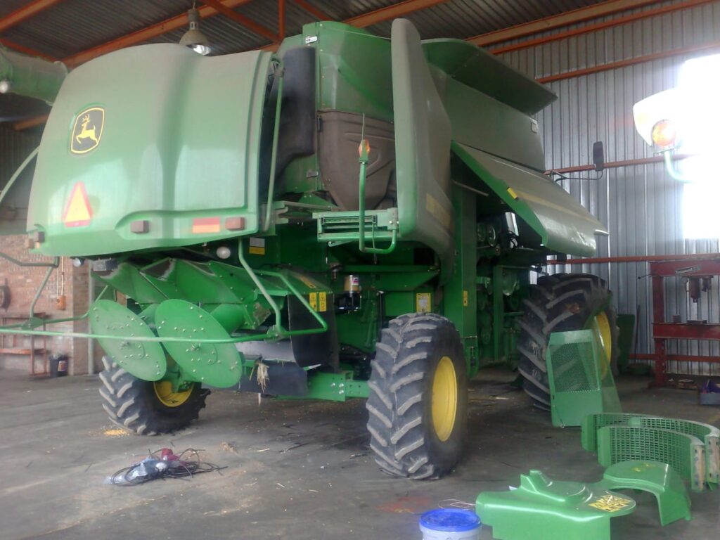 Lubrication system installation on John Deere agricultural machinery